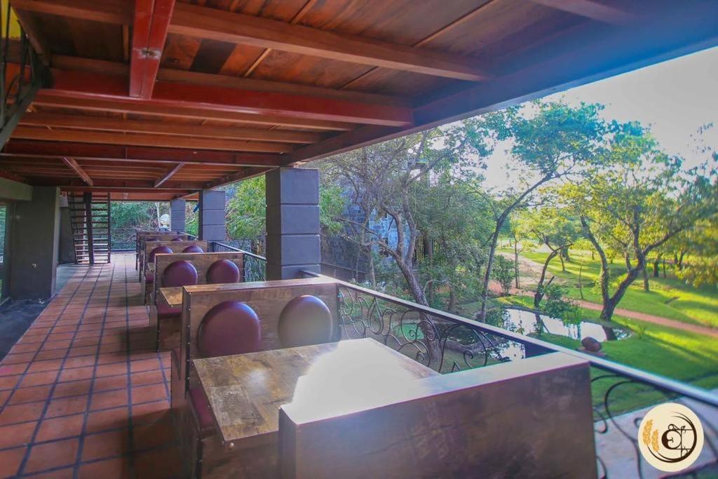 Aswadduma Hotel Dambulla Ngoại thất bức ảnh
