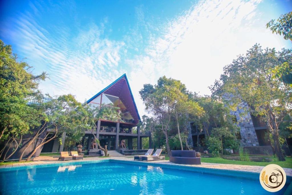 Aswadduma Hotel Dambulla Ngoại thất bức ảnh