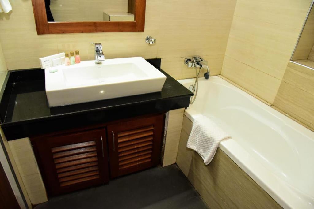 Aswadduma Hotel Dambulla Ngoại thất bức ảnh